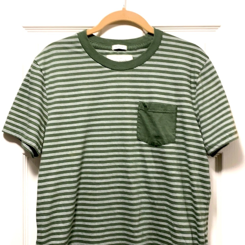 Abercrombie men’s T shirt